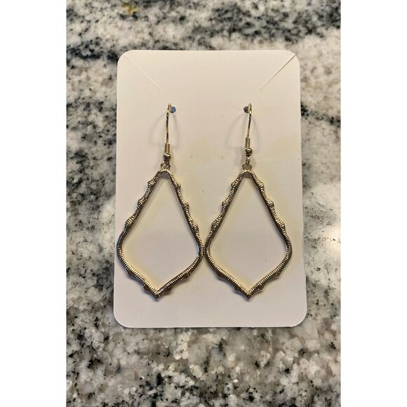 Earrings Gold Toned Look Drop Earrings Open Frame Lightweight Casual Versatile - Picture 1 of 5